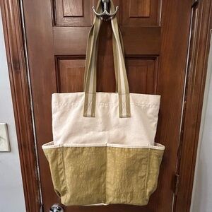Target “ universal thread” Tote bag